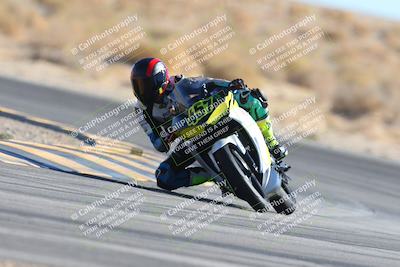 media/Jan-10-2025-CVMA Friday Practice (Fri) [[489e0da257]]/Group 4 and Trackday/Session 4 (Turn 16)/